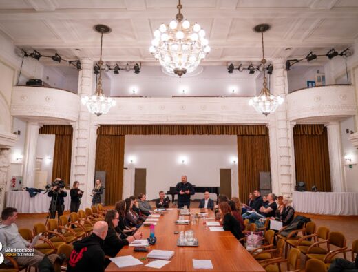 Nyolc nő olvasópróba