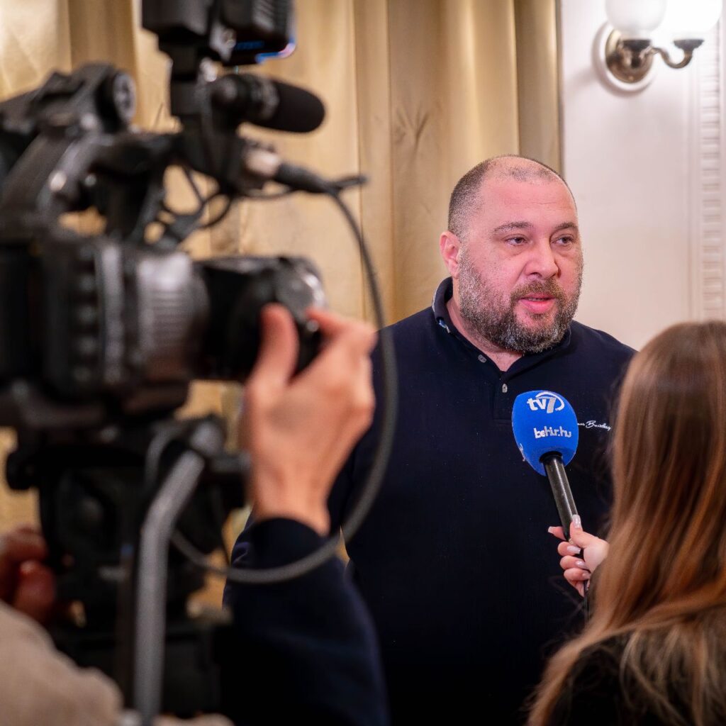 Nyolc nő olvasópróba