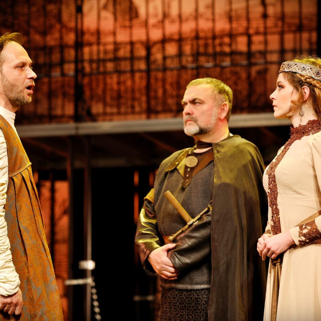 István, az országépítő