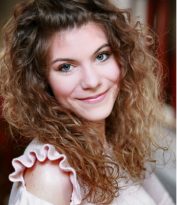 kiss viktória portréja