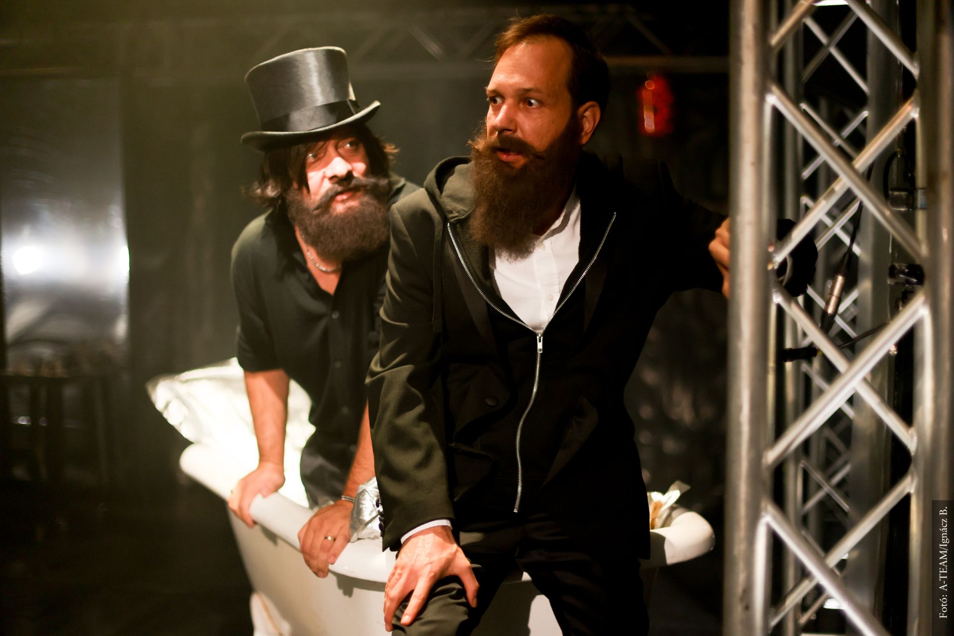 idegenek_es_ismerosok